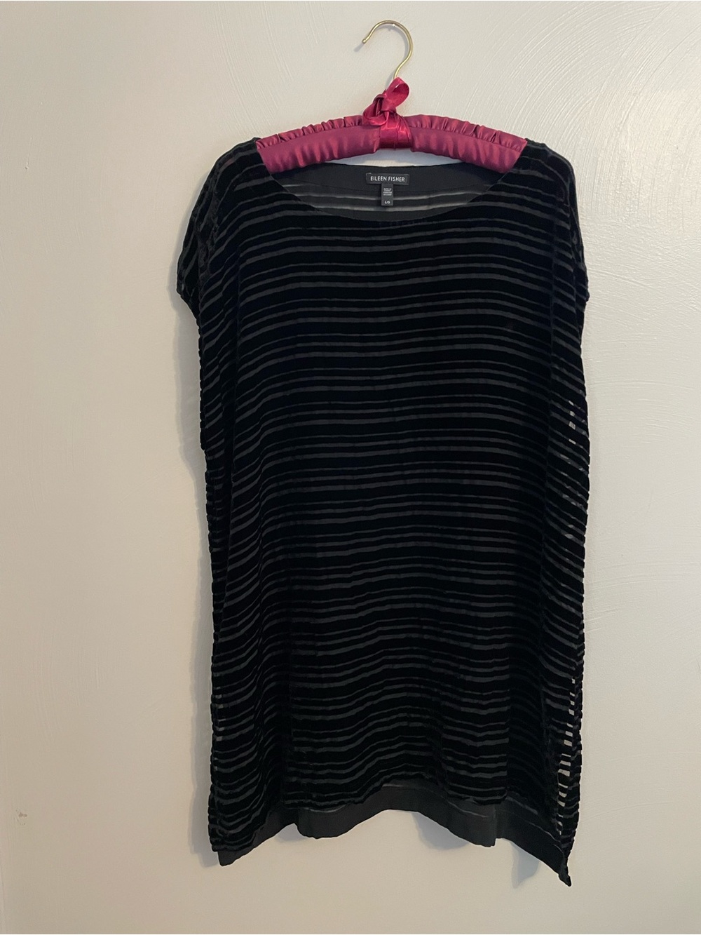 Eileen Fished Velvet Mesh Striped Top Size large